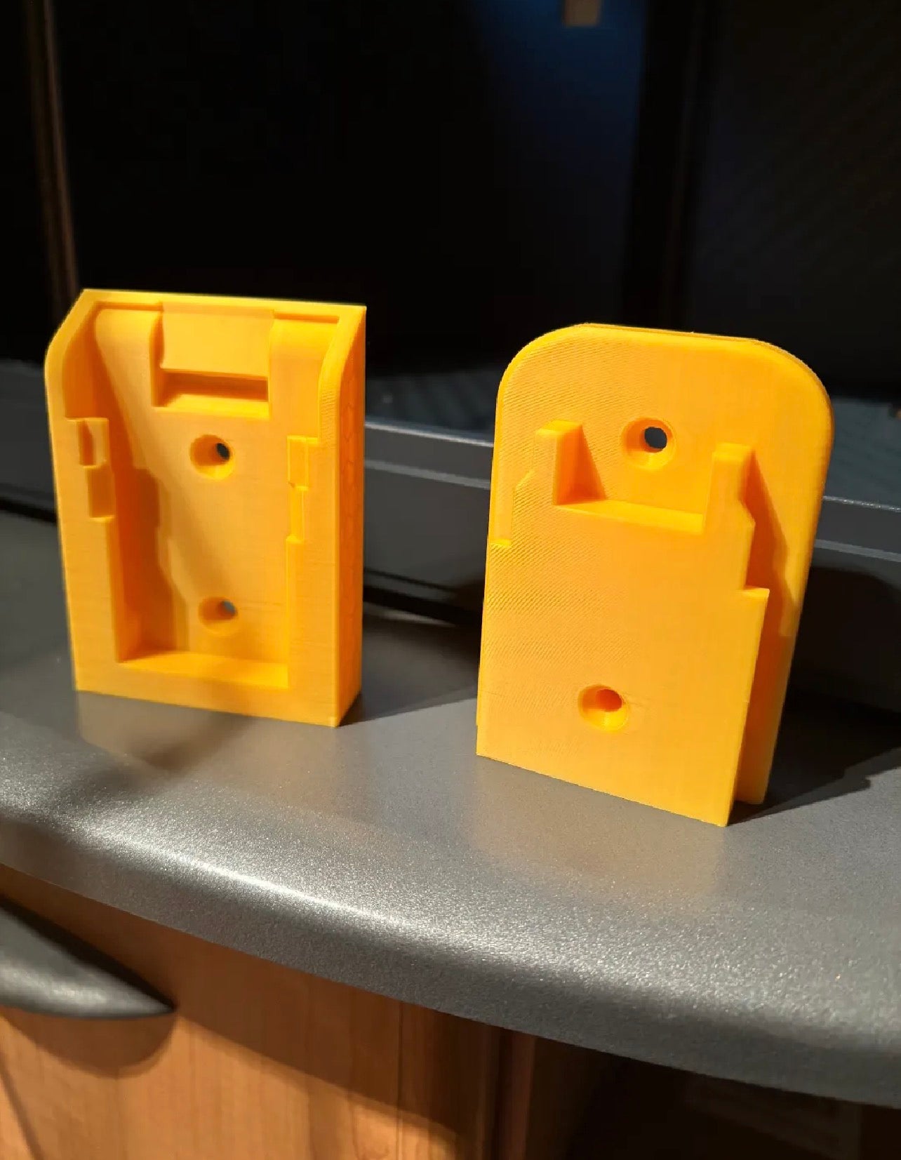DeWalt 20V - Tool and Battery Mounts